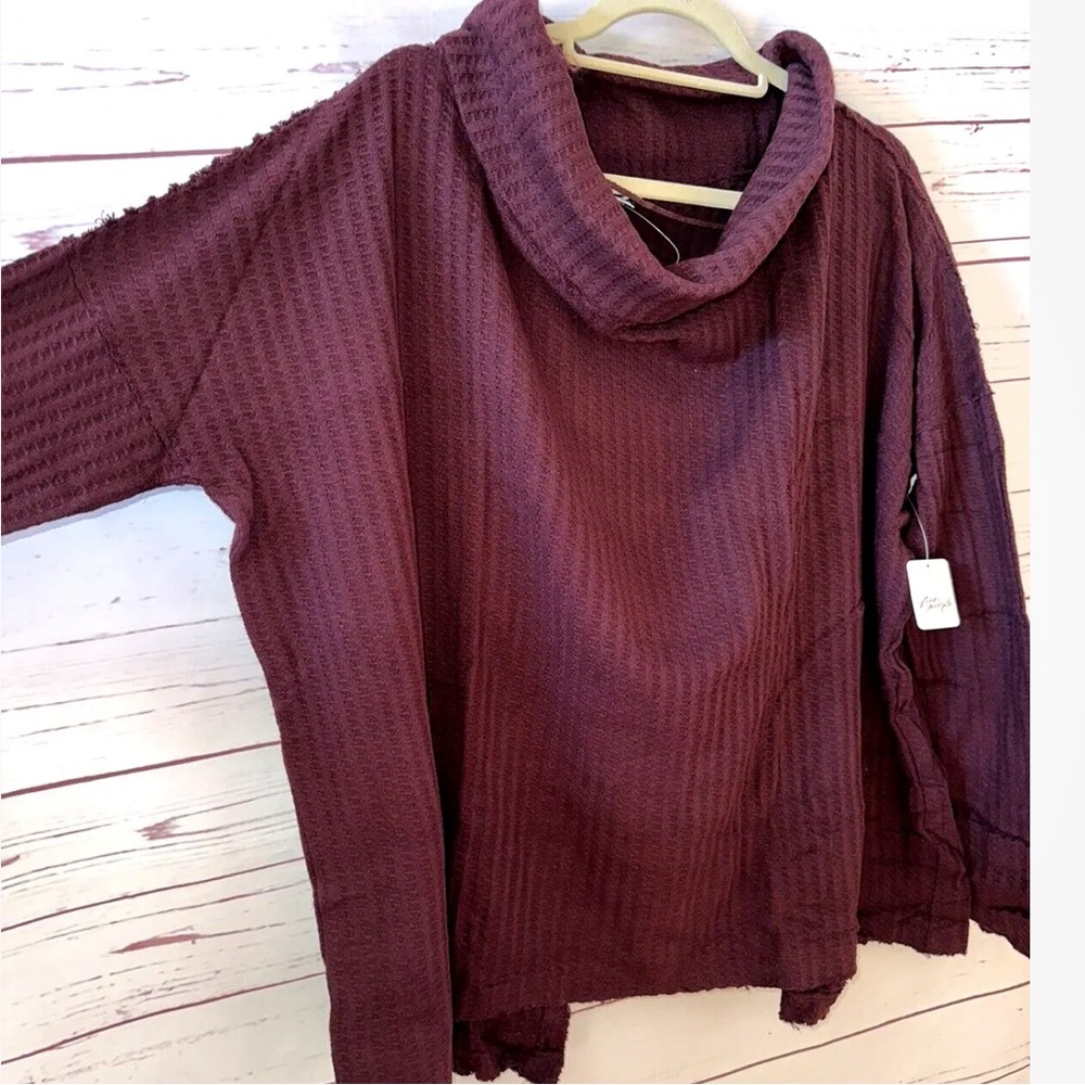 Free People Juicy Tulip back Size Large Color is Date Night Red $88 - Picture 4 of 11